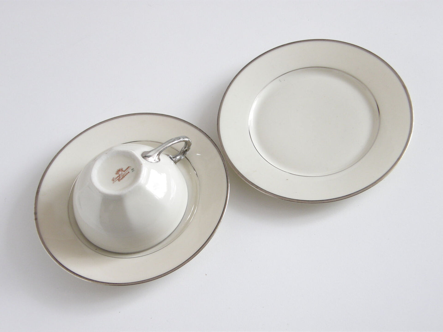 Langebraun beige porcelain tea cup set