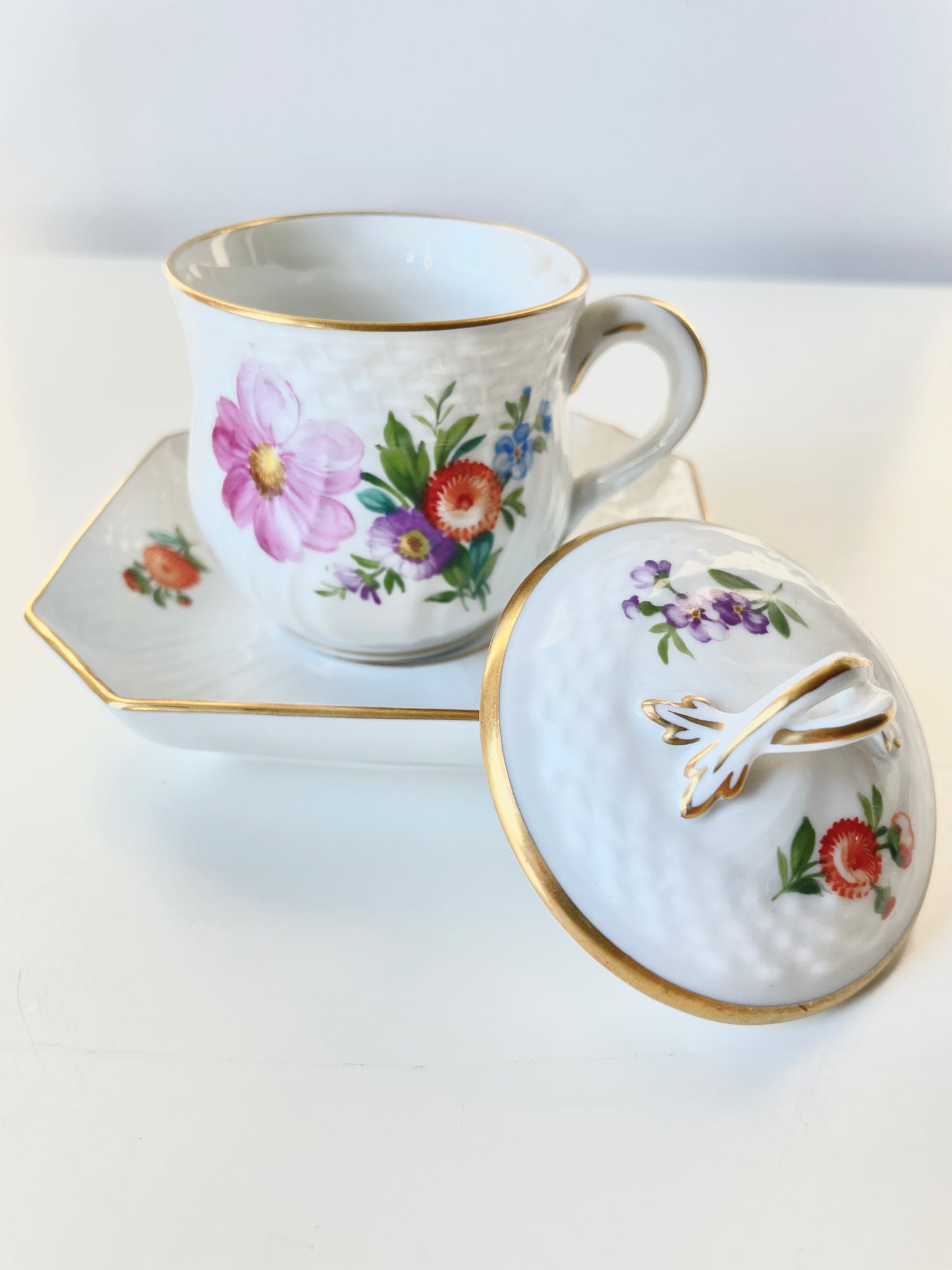 Royal Copenhagen, Saxon Flowers Pot De Crème cup (1)