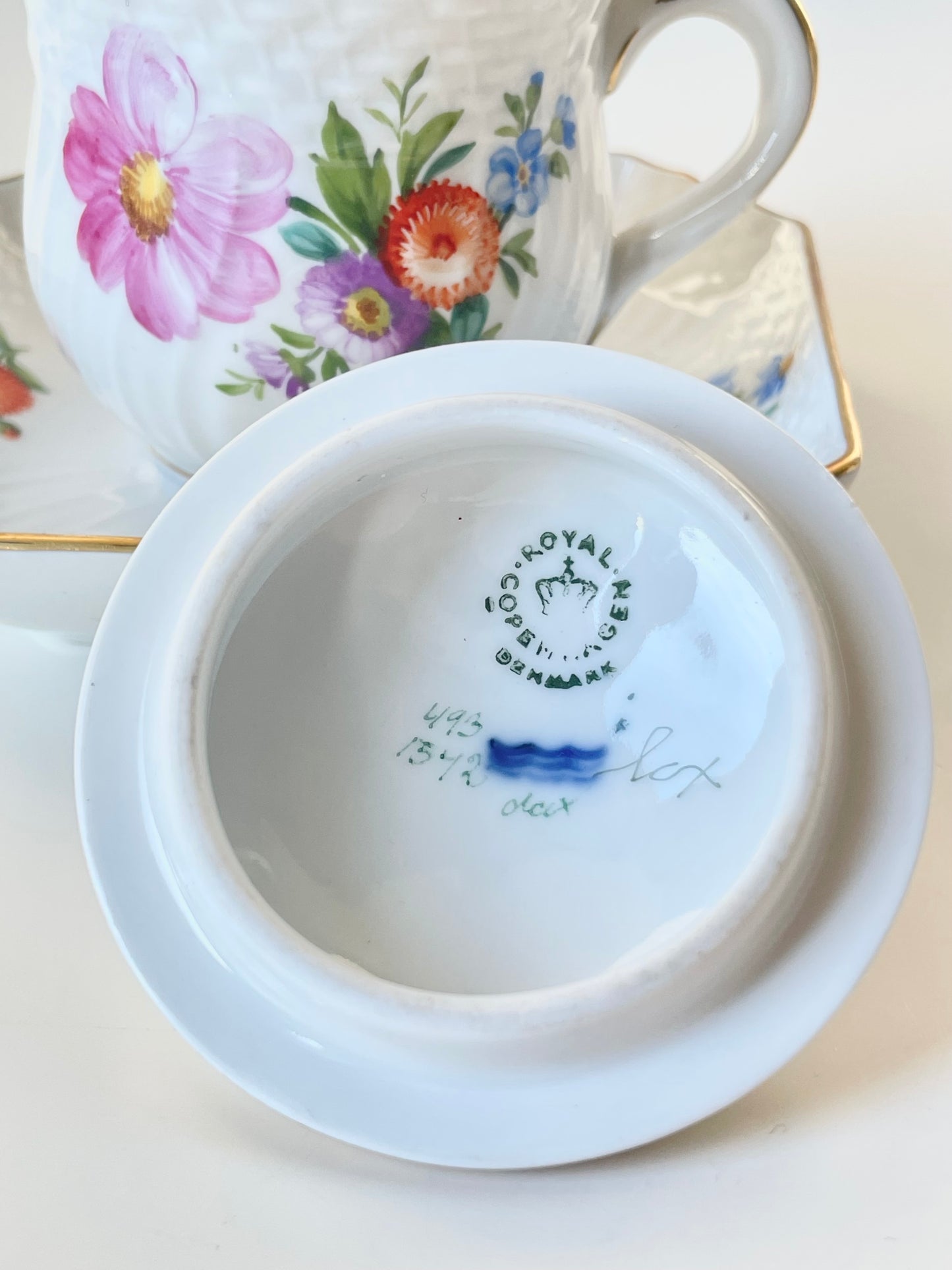 Royal Copenhagen, Saxon Flowers Pot De Crème cup (1)