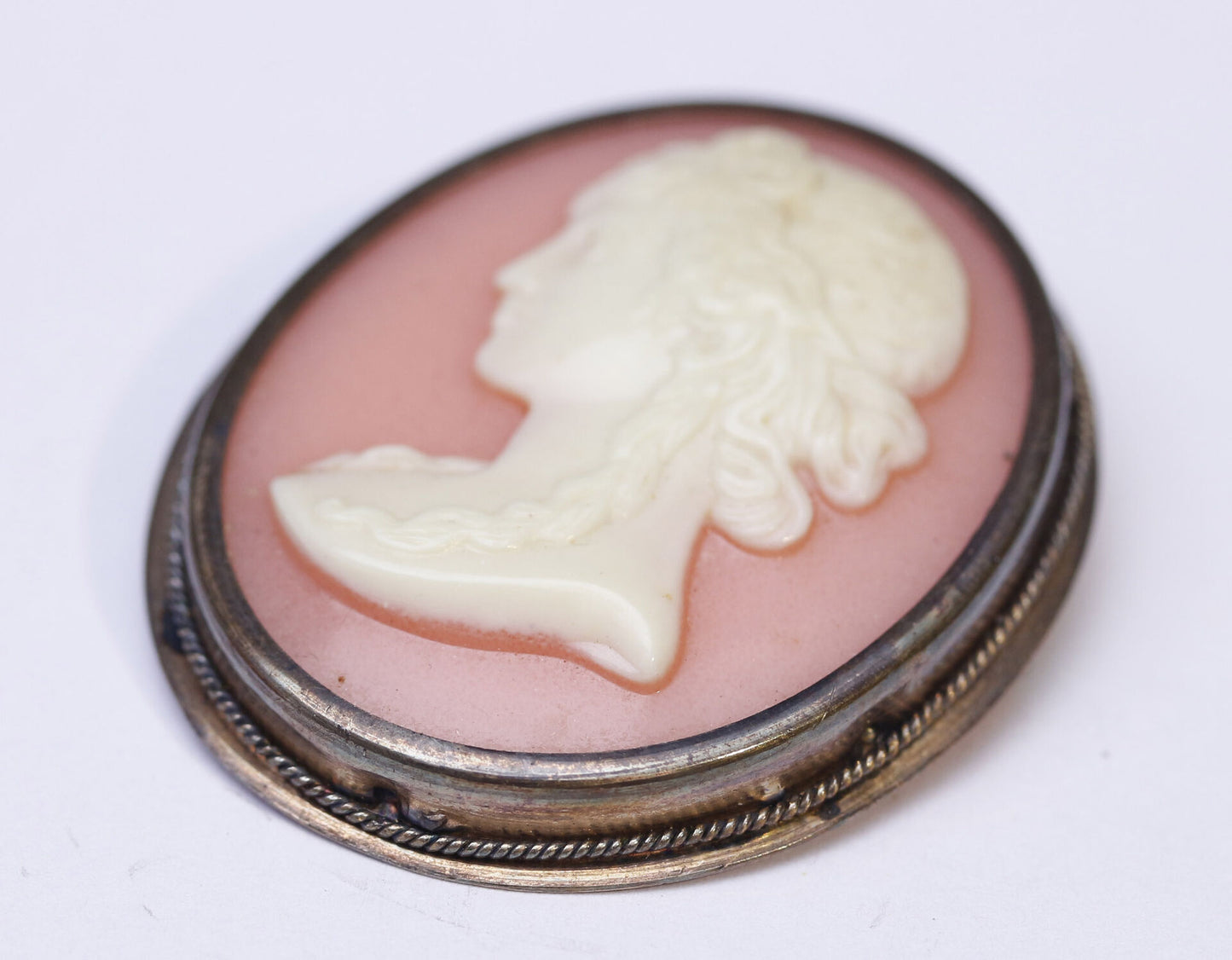 Beautiful pale pink silver (875 standard) cameo brooch