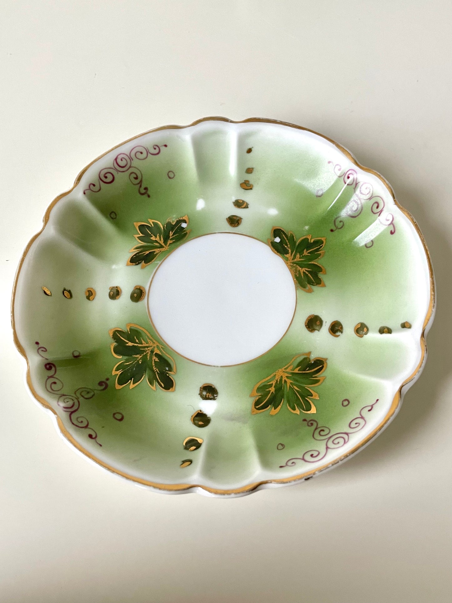 Tsarist Russia's porcelain tea duo produced by Kuznetsov