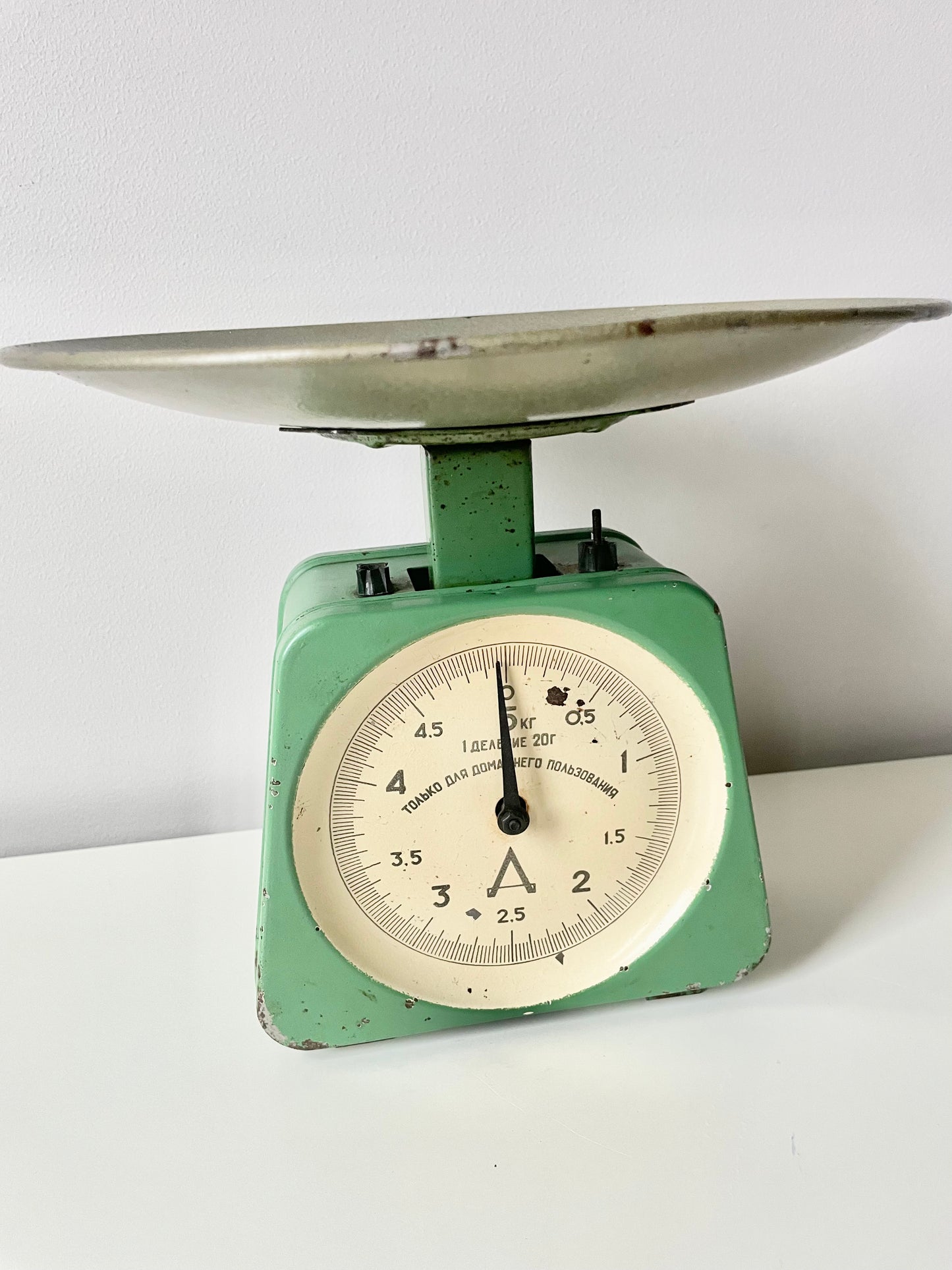 Vintage USSR kitchen scale from 50-60ies