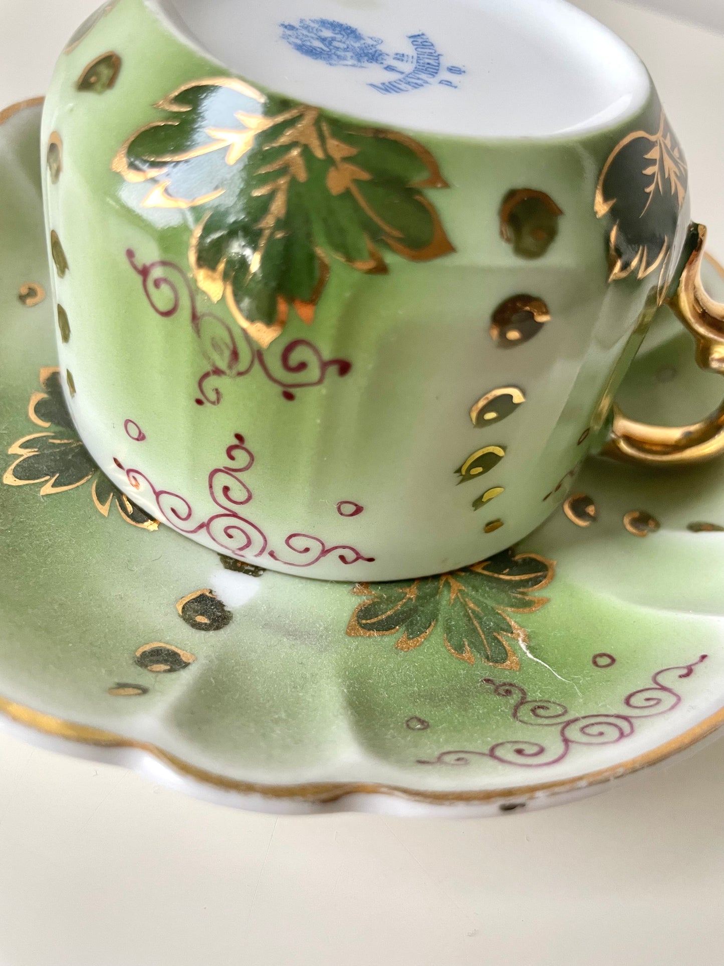 Tsarist Russia's porcelain tea duo produced by Kuznetsov