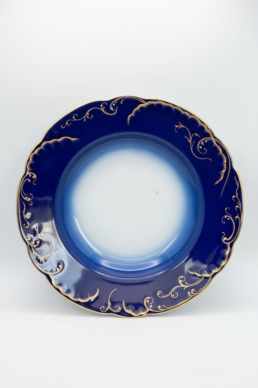 Kuznetsov’s soup plate in mint condition
