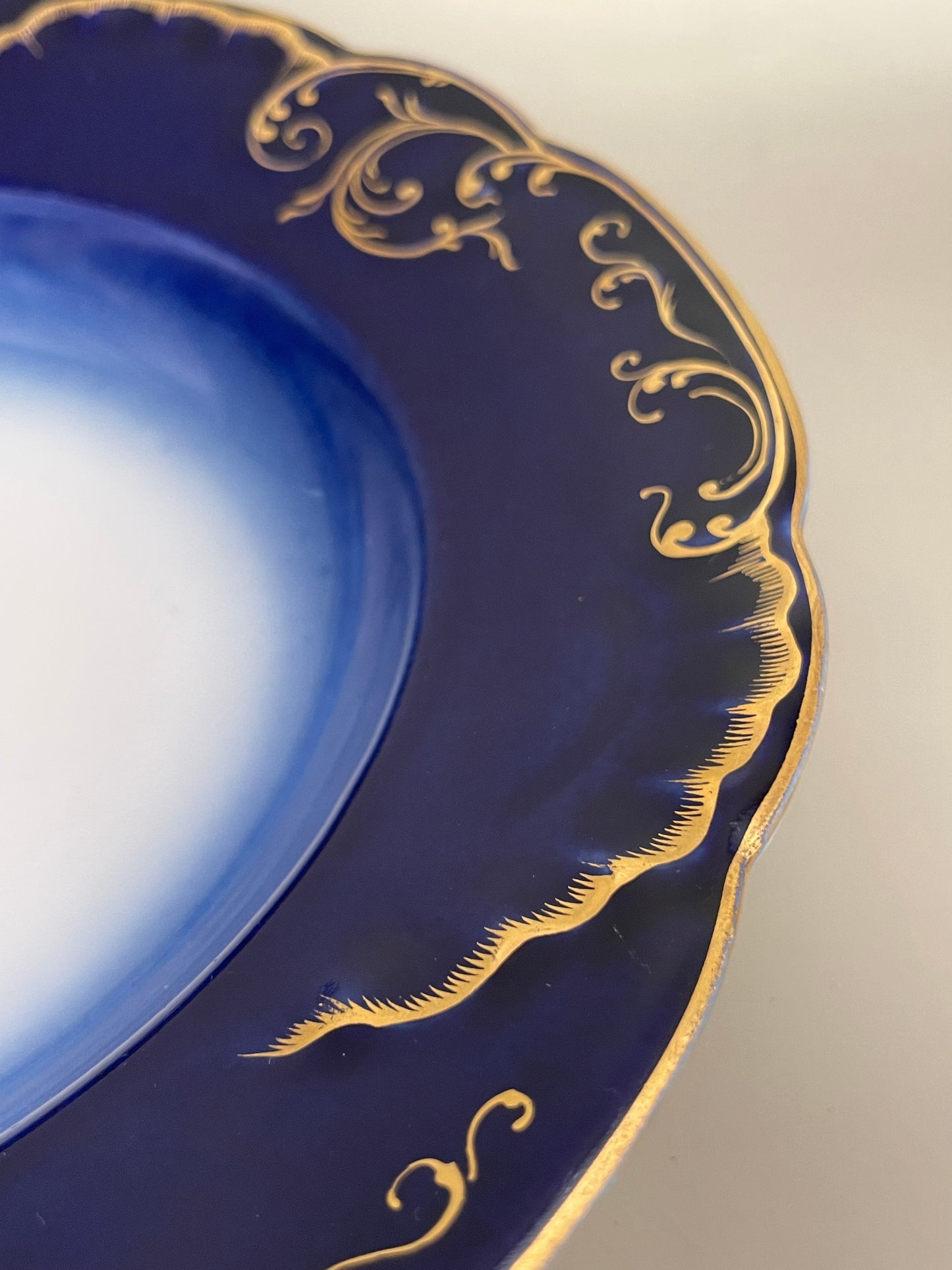 Kuznetsov’s soup plate in mint condition