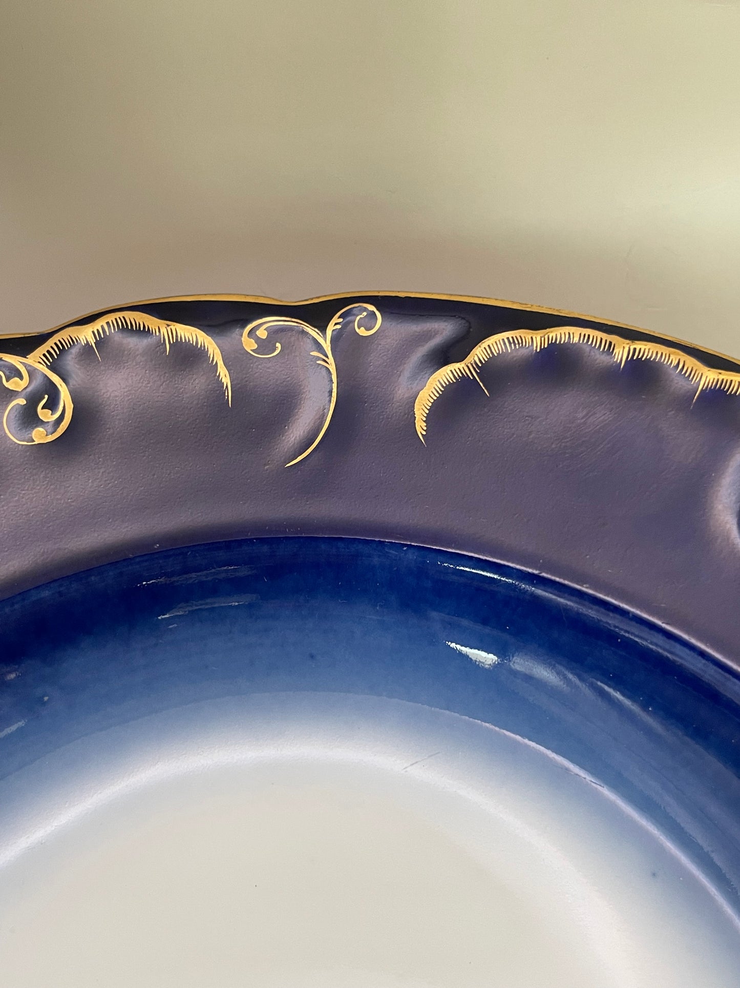 Kuznetsov’s soup plate in mint condition