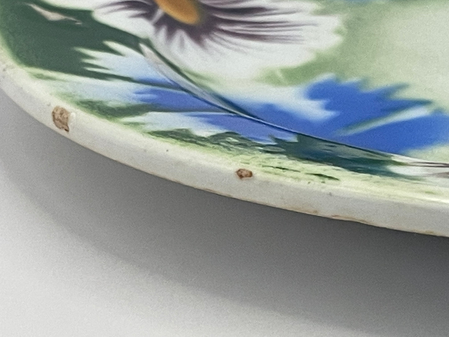 Charming Kuznetsov's fajans plate