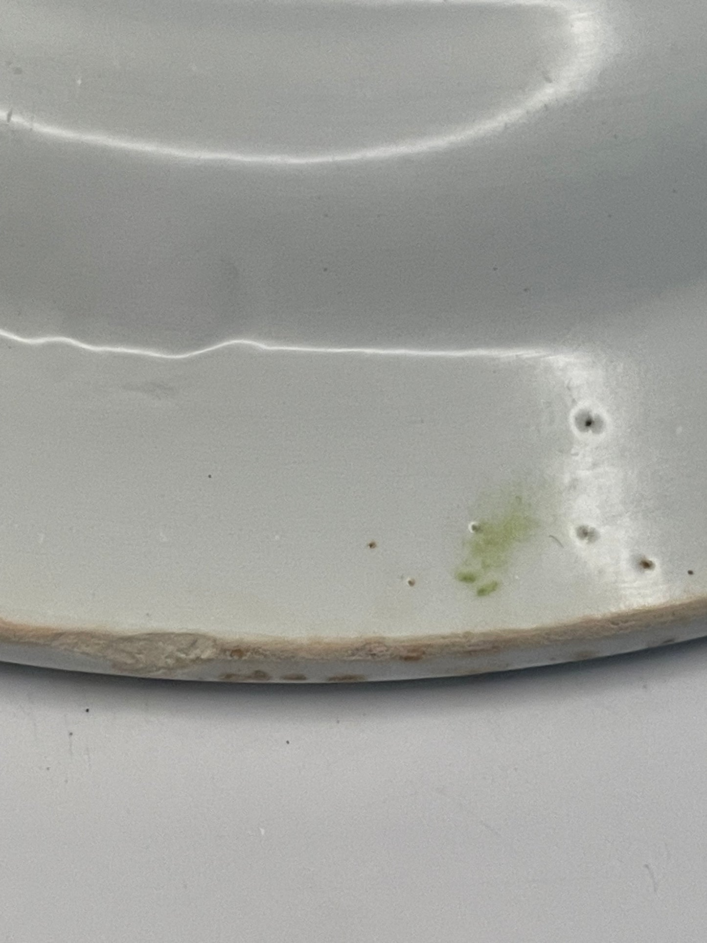 Charming Kuznetsov's fajans plate