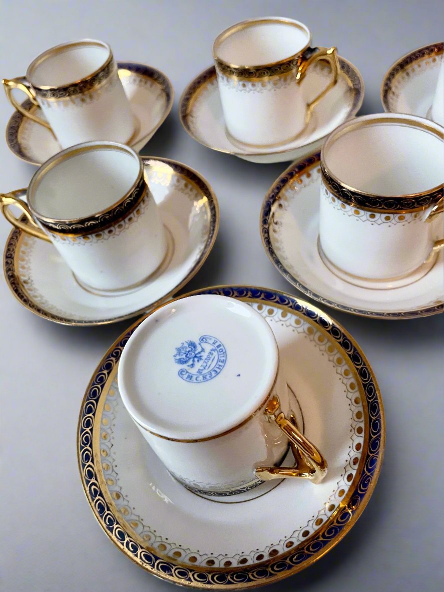 Antique Kuznetsov's coffee set of 6 cups and 7 saucers