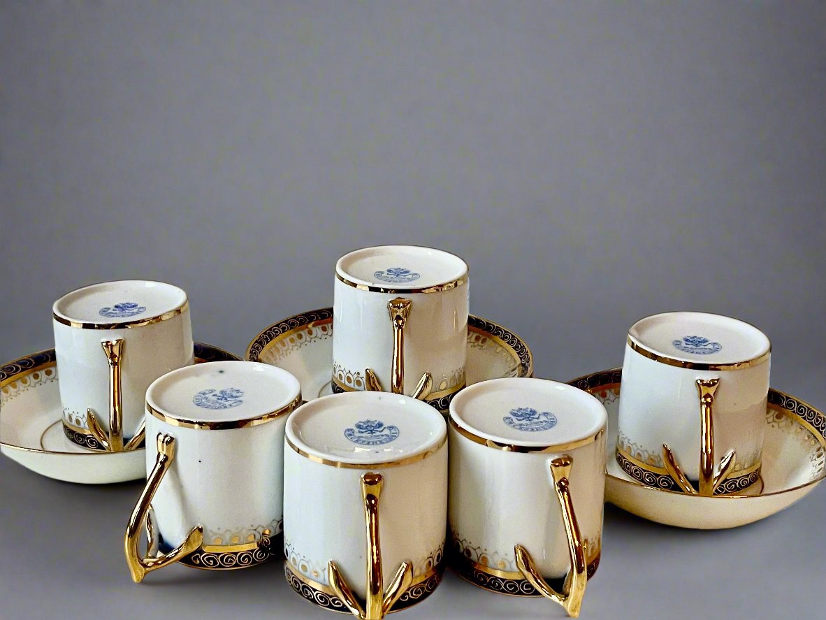 Antique Kuznetsov's coffee set of 6 cups and 7 saucers