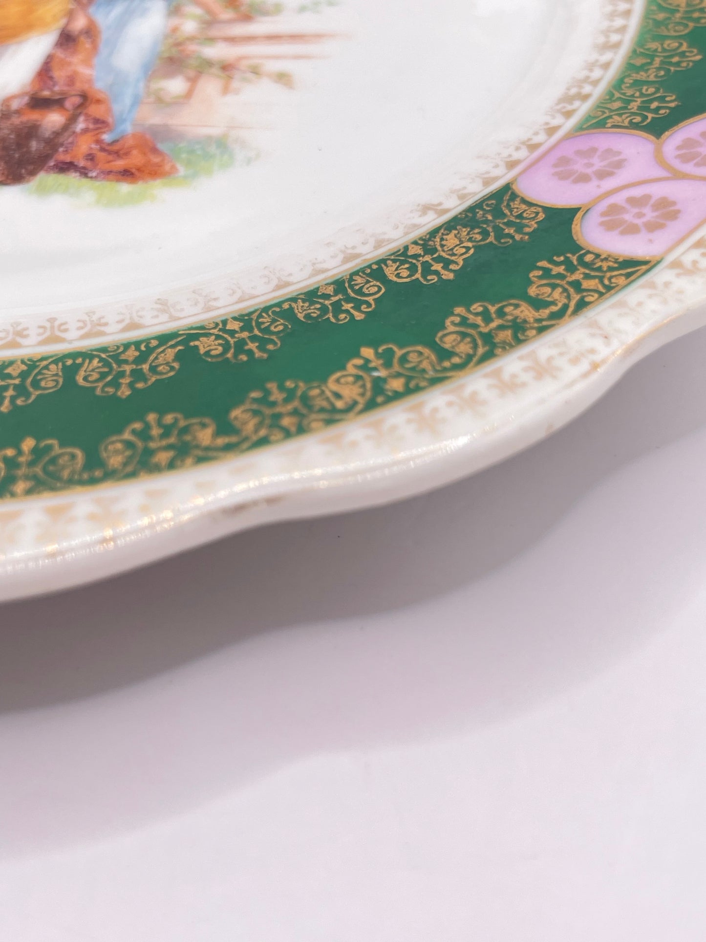 Post-revolution era platter with Vseukrtrest porcelain mark (ex-Kuznetsov’s mark)