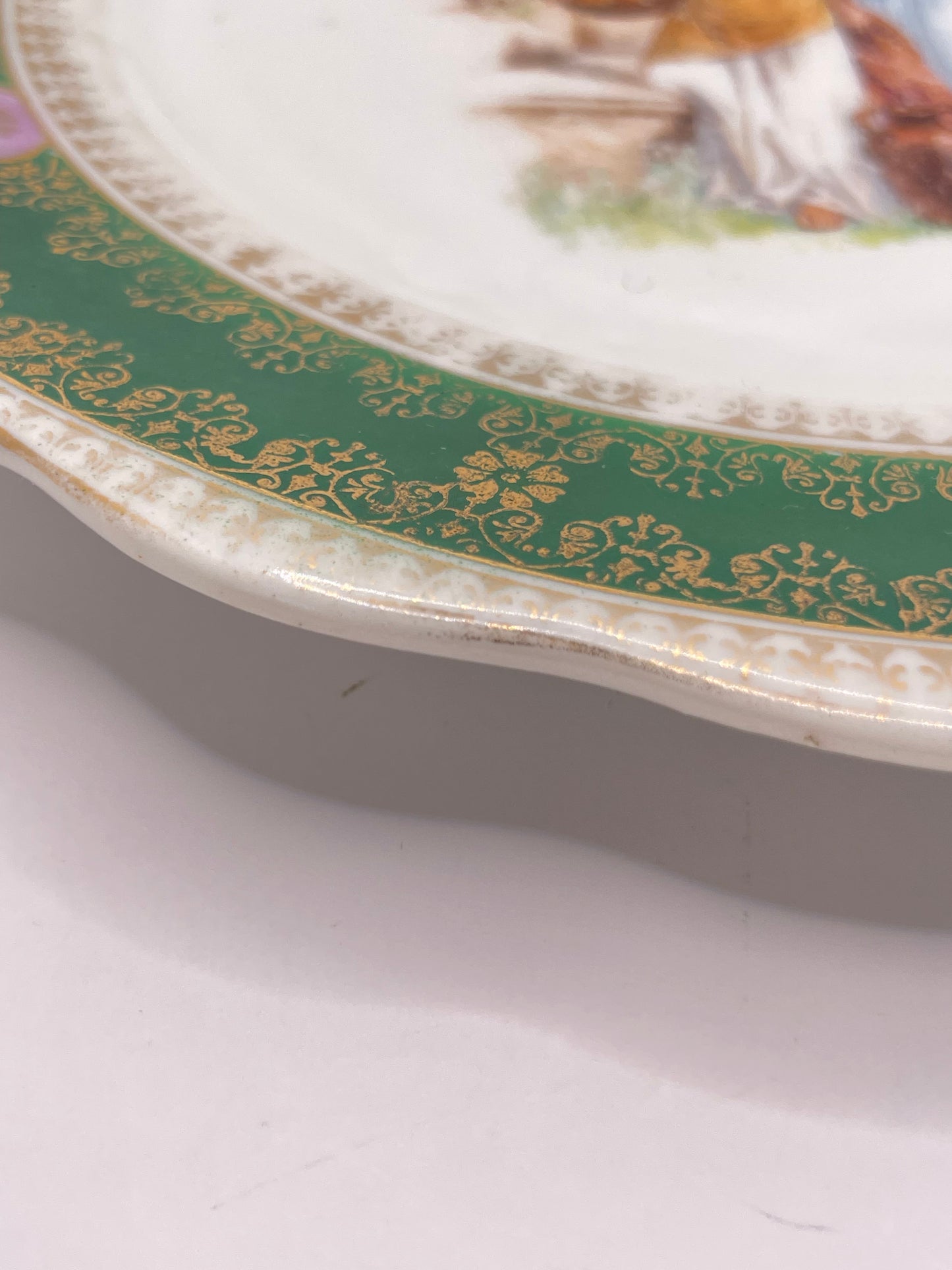 Post-revolution era platter with Vseukrtrest porcelain mark (ex-Kuznetsov’s mark)