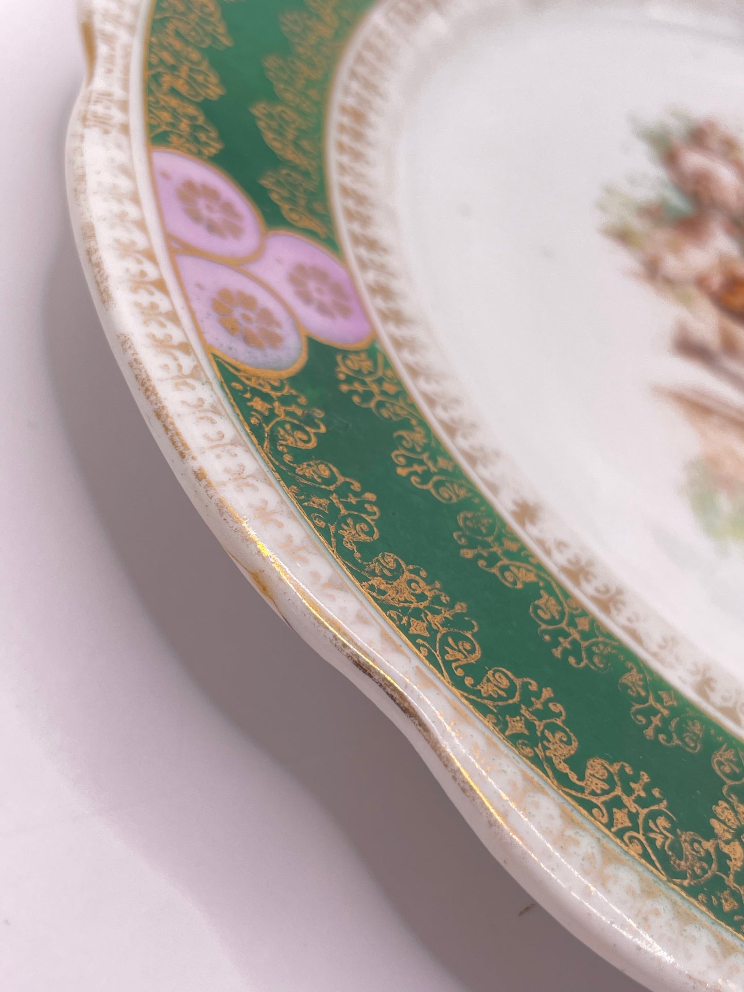 Post-revolution era platter with Vseukrtrest porcelain mark (ex-Kuznetsov’s mark)