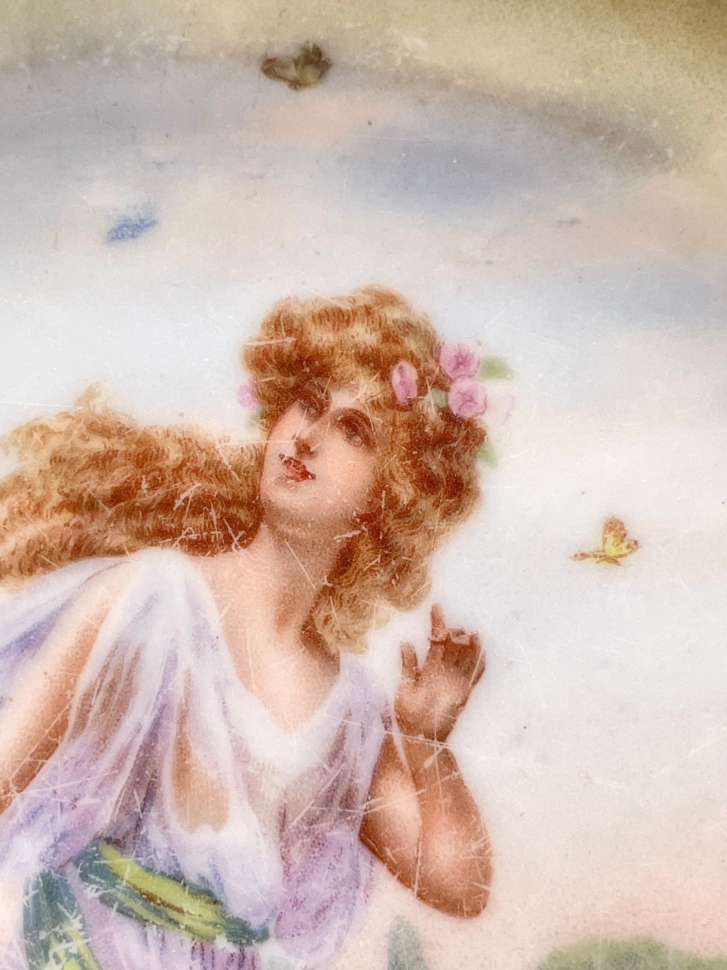 Kuznetsov’s plate depicting lady with butterflies