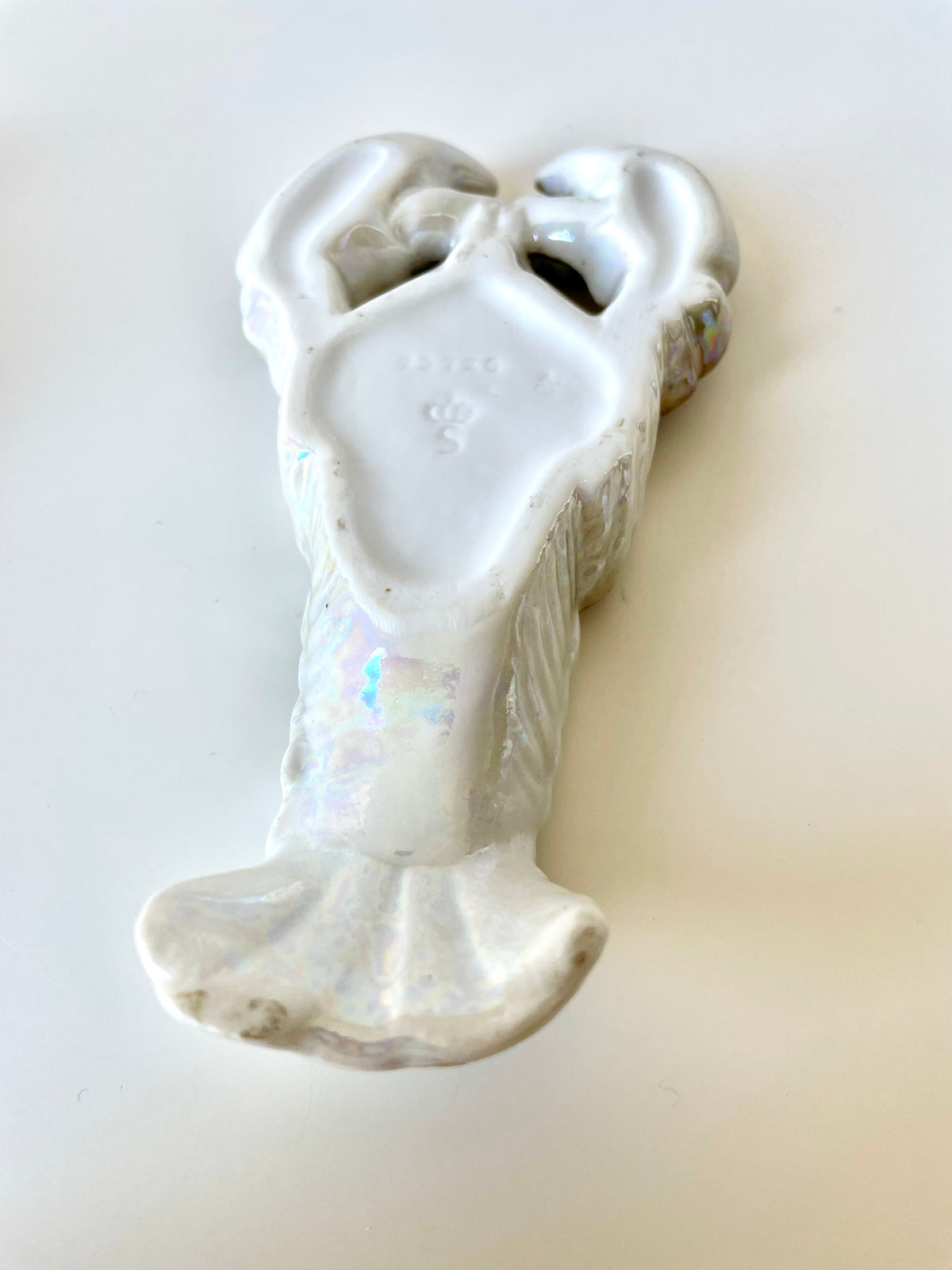 Butter or caviar porcelain lobster-shaped box