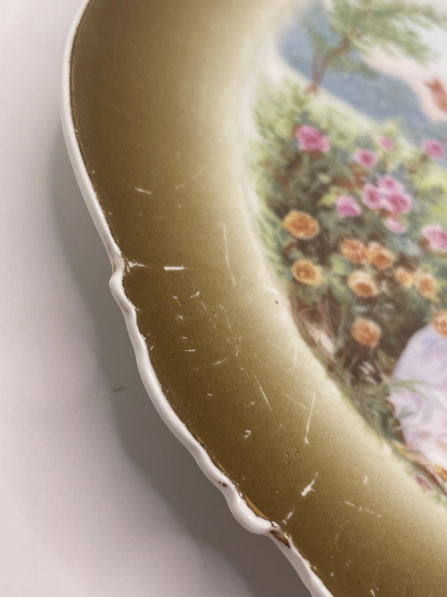 Kuznetsov’s plate depicting lady with butterflies