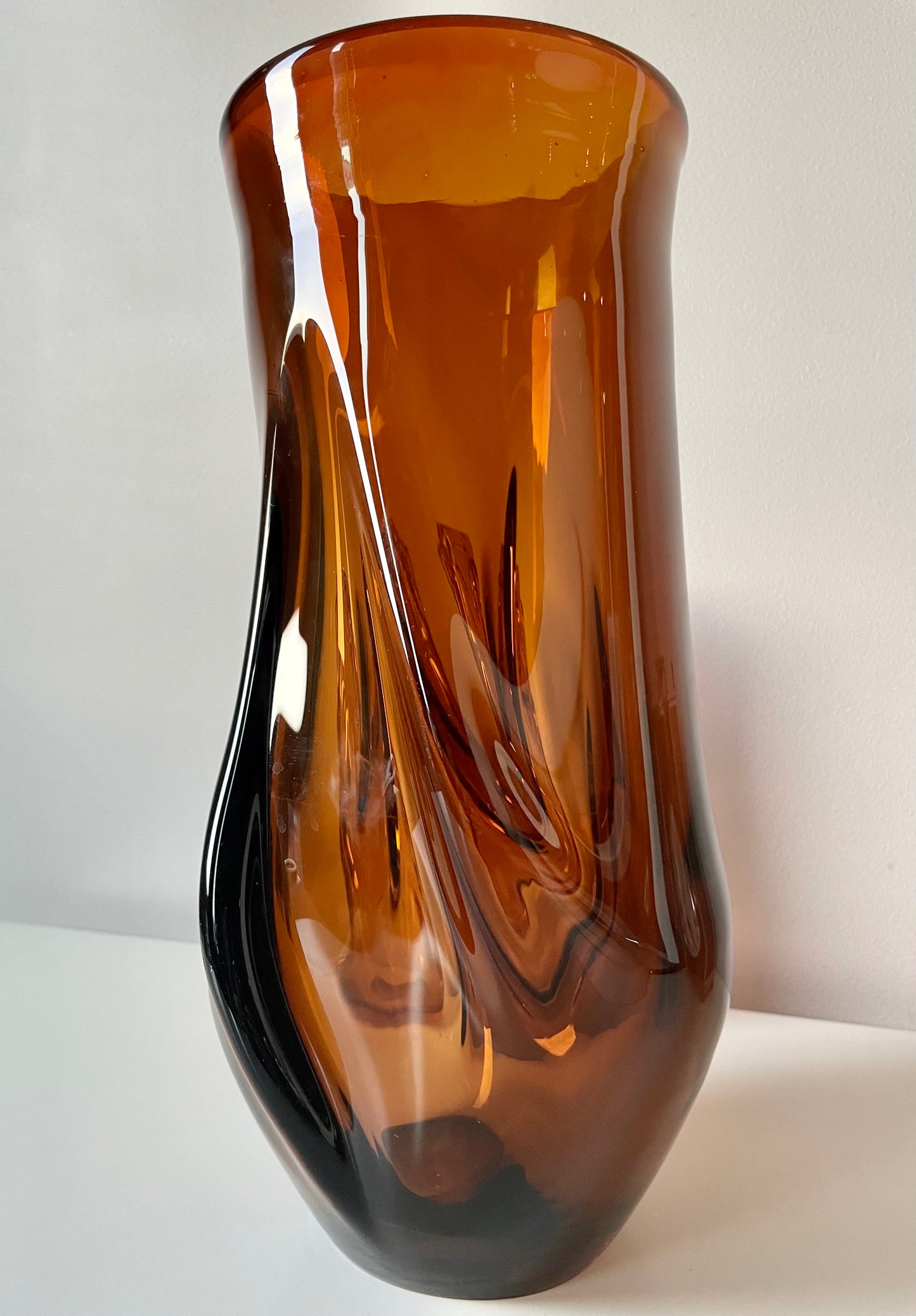 Vase produced by Tarbeklaas, model Rock