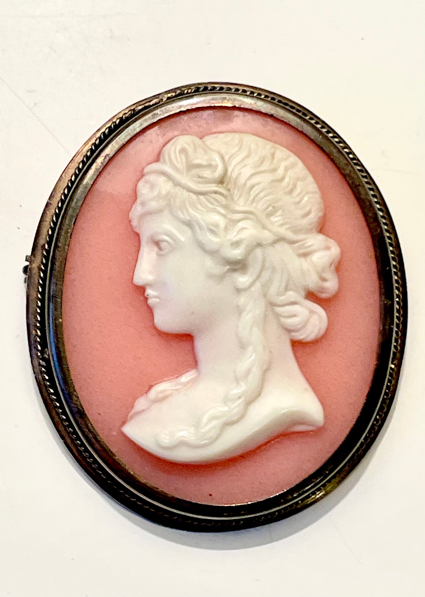 Beautiful pale pink silver (875 standard) cameo brooch