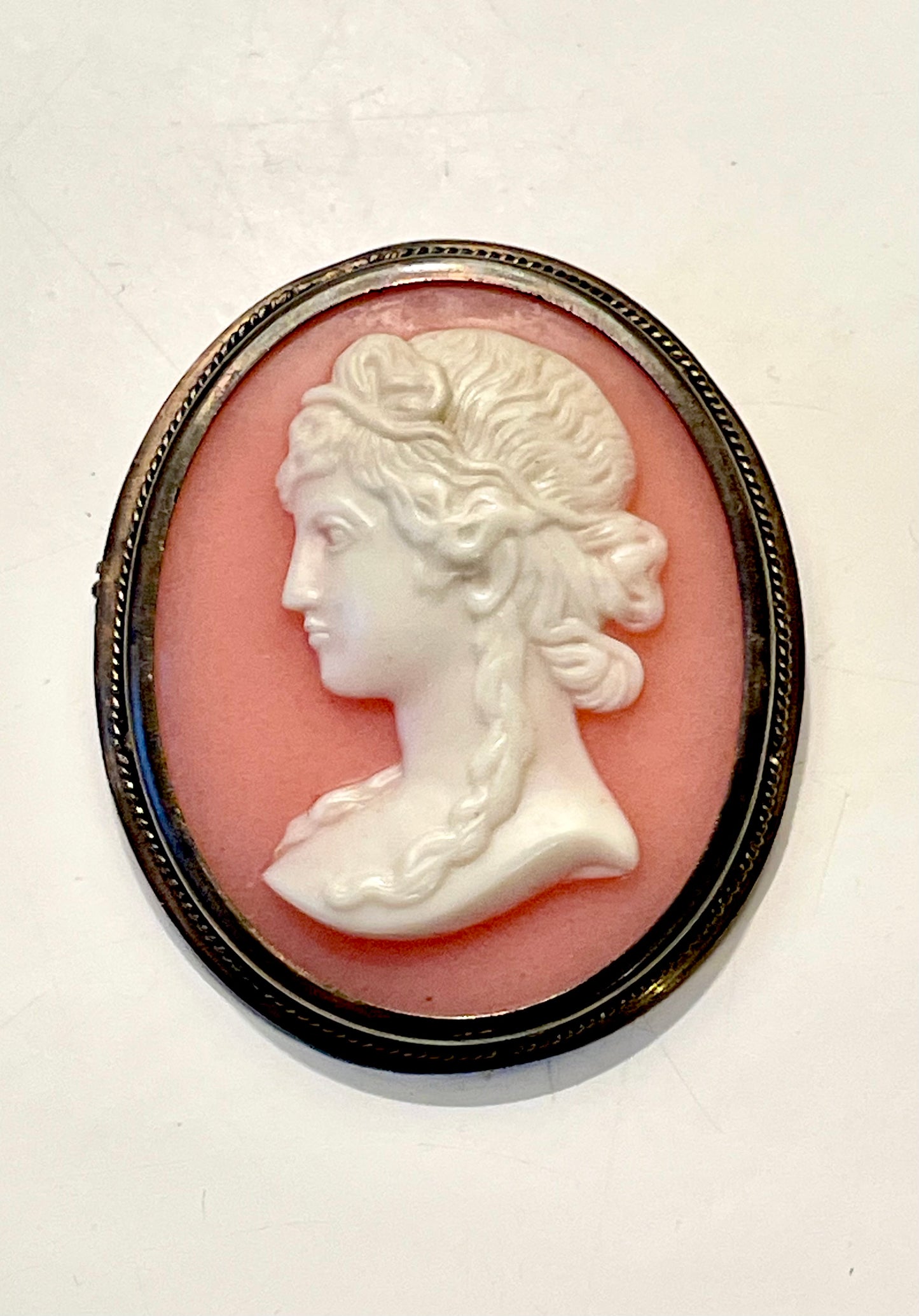 Beautiful pale pink silver (875 standard) cameo brooch