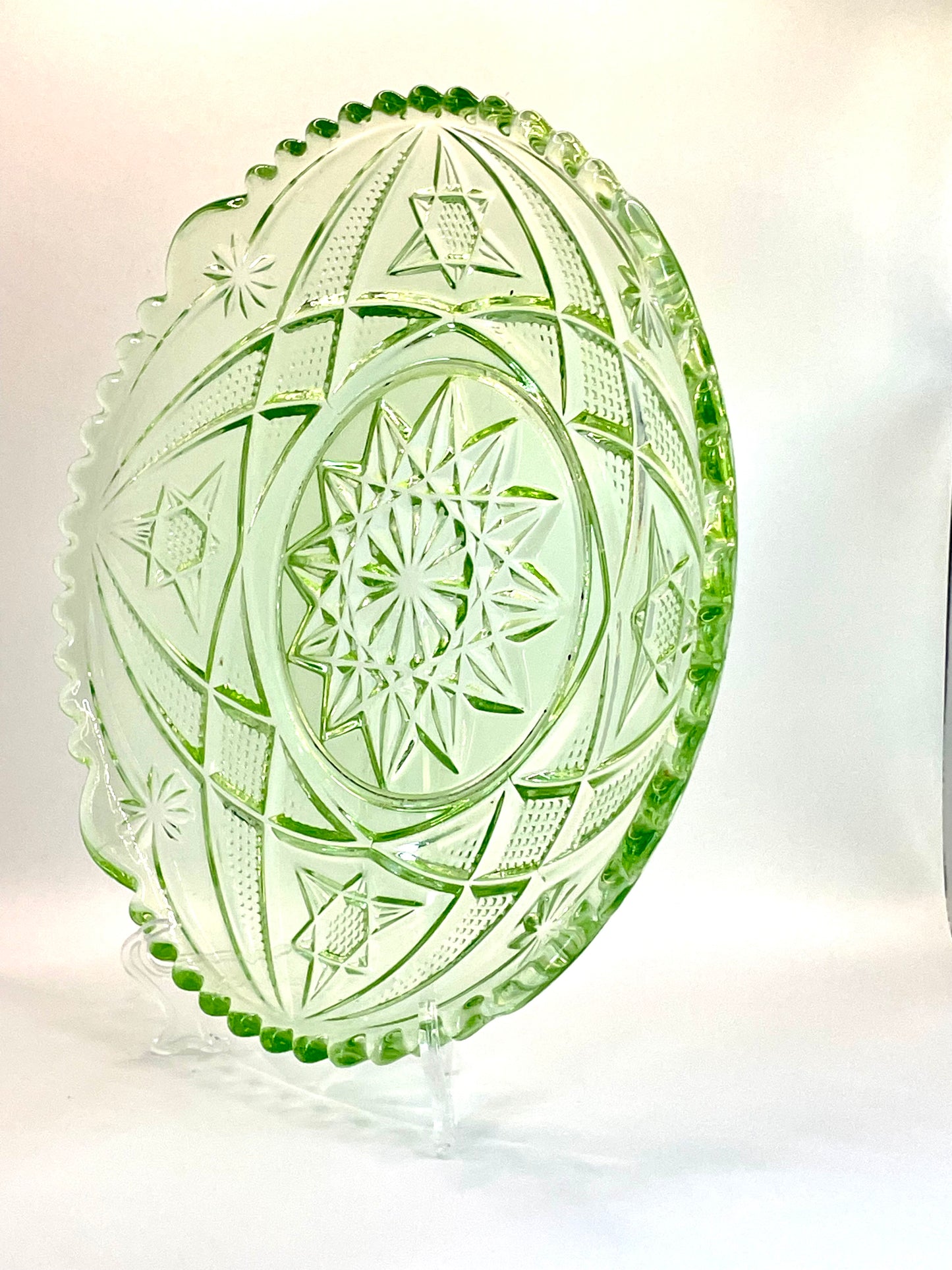Lorup green glass platter