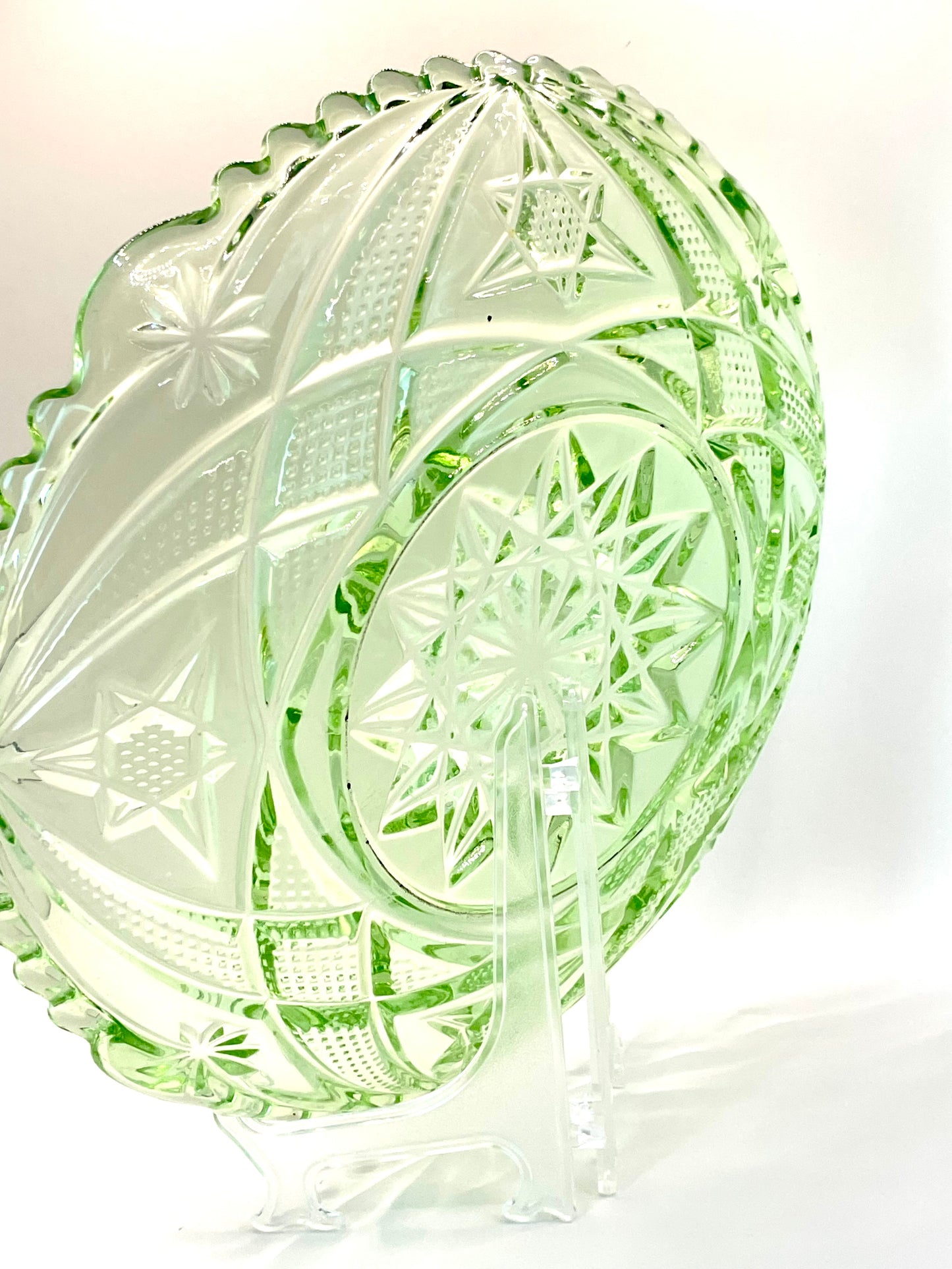 Lorup green glass platter