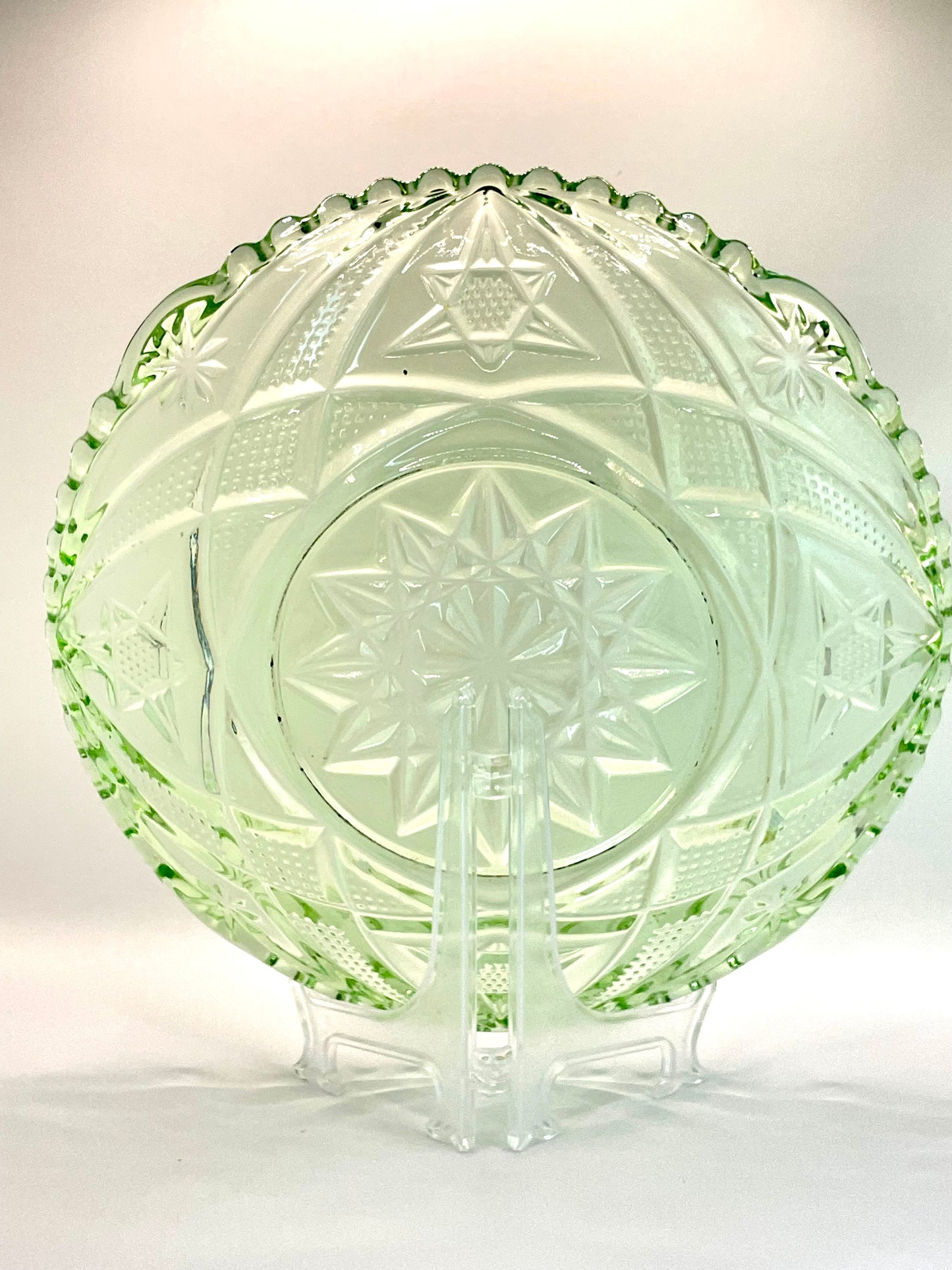 Lorup green glass platter