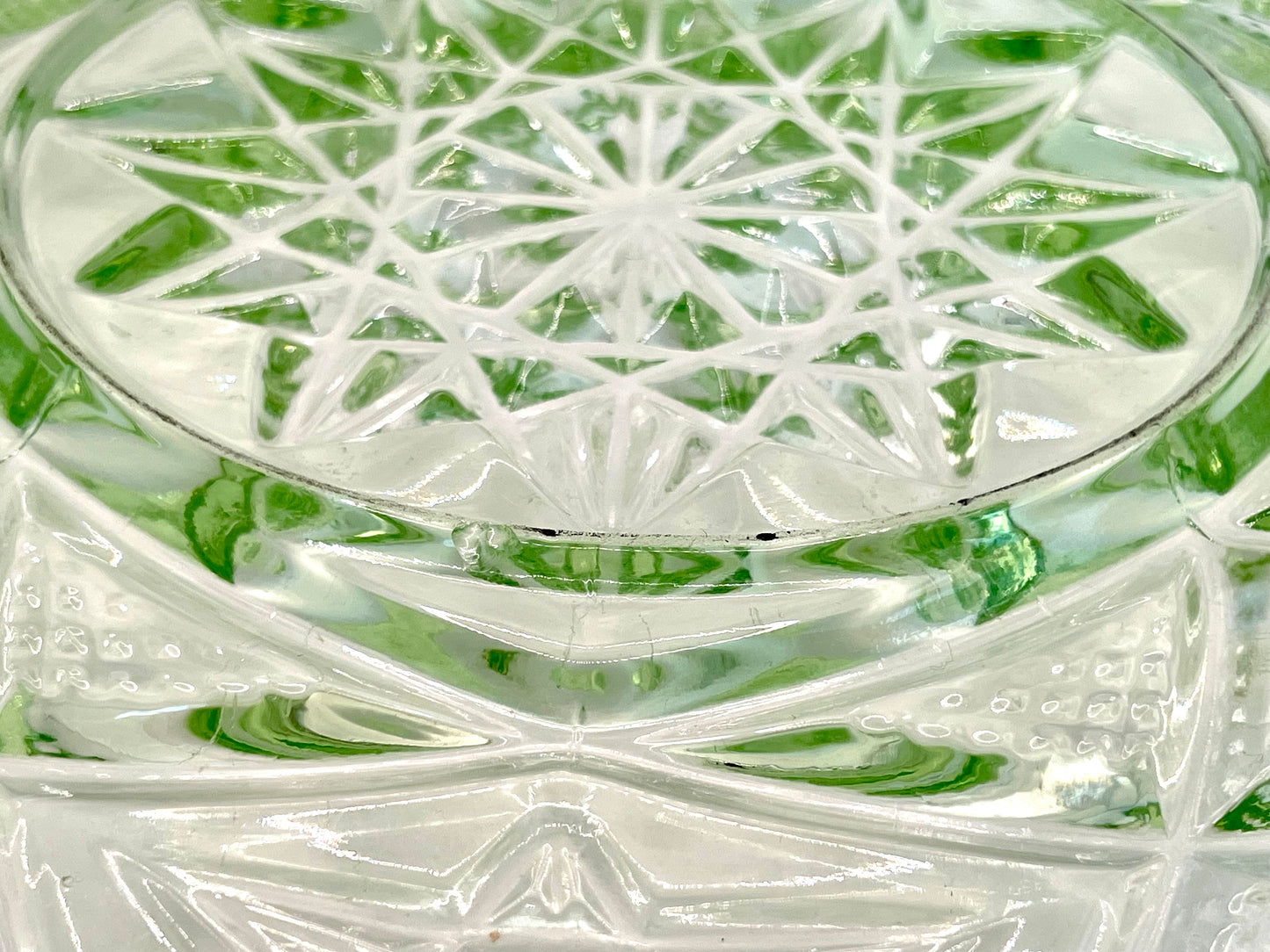 Lorup green glass platter