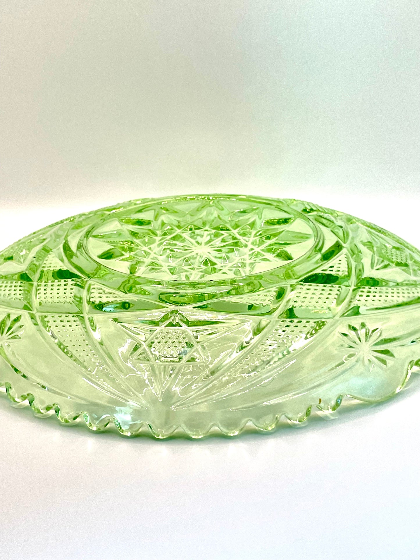 Lorup green glass platter
