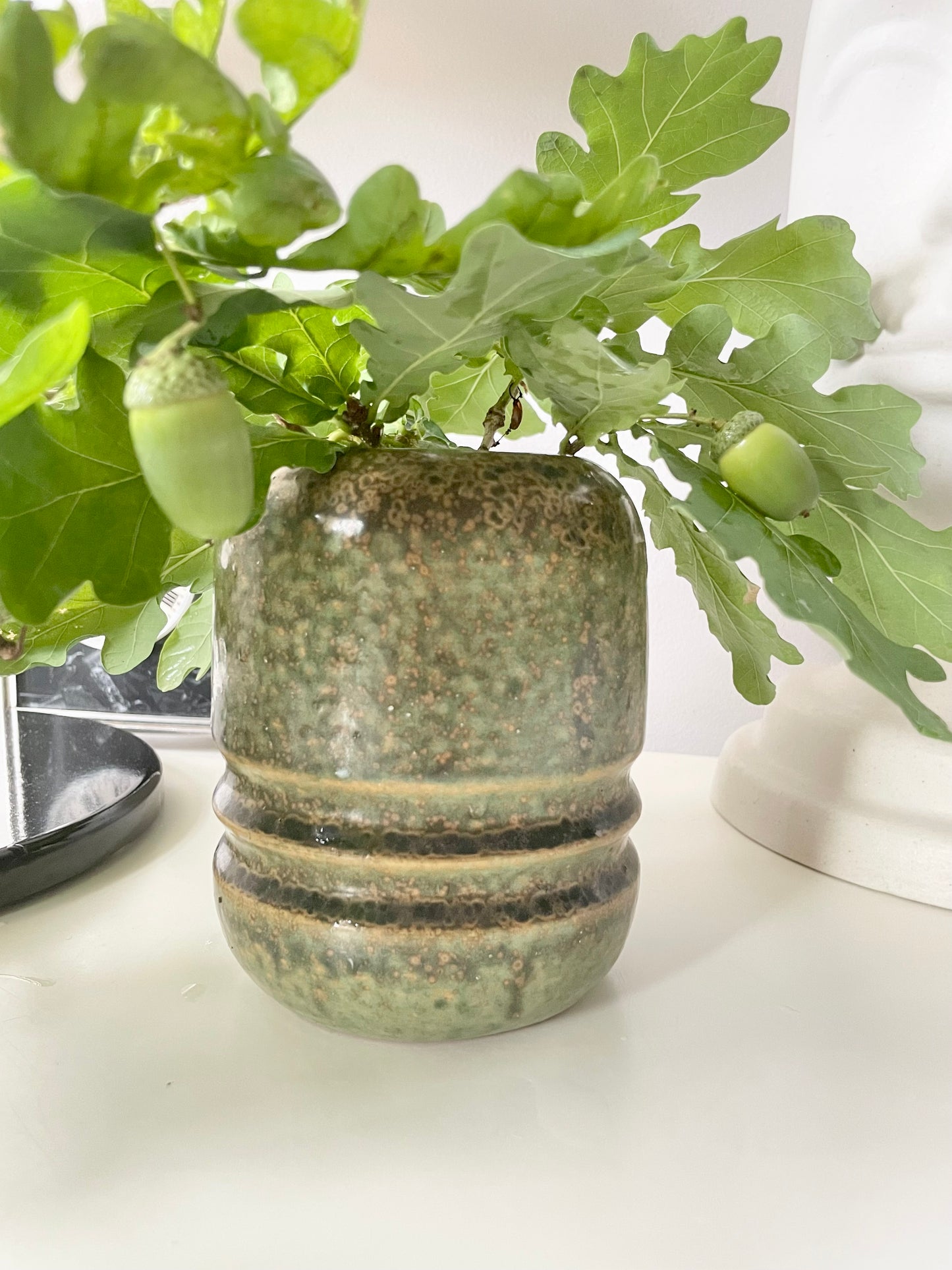 Ceramic vase made by Estonian porcelain decoration workshop ARS