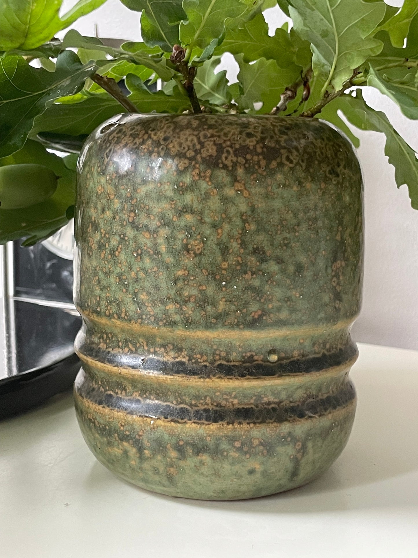 Ceramic vase made by Estonian porcelain decoration workshop ARS